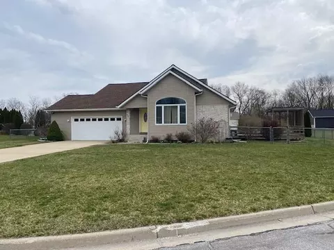 903 Bardeen Ct, Otsego, MI 49078