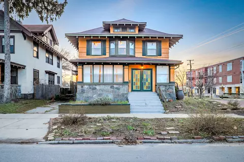 366 Richard Ter SE, Grand Rapids, MI 49506