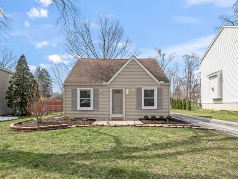 15645 Robinwood Dr, Plymouth, MI 48170