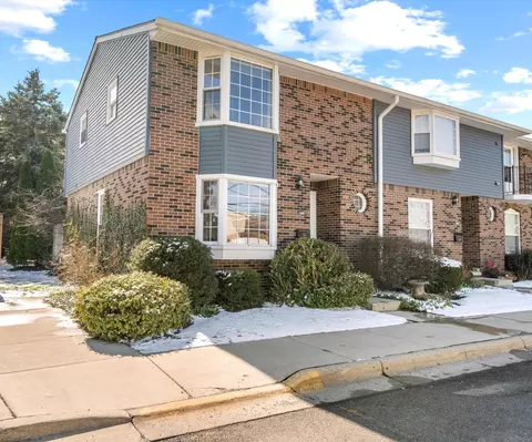 2752 Page Ave, Ann Arbor, MI 48104