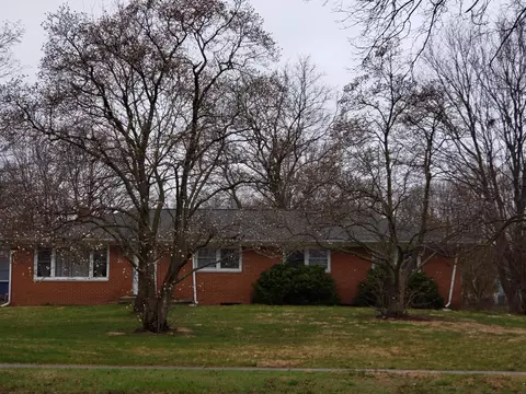 31 N Michigan Ave, Coldwater, MI 49036