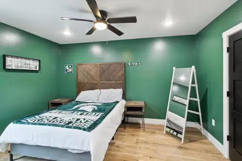 Bedroom - 9330 E 56th St, Newaygo, MI 49337 photo 9 of 12