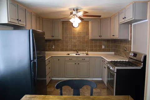 511 S Cherry St, Evart, MI 49631 photo 8