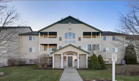 8645 S Jasonville Ct SE #172, Caledonia, MI 49316
