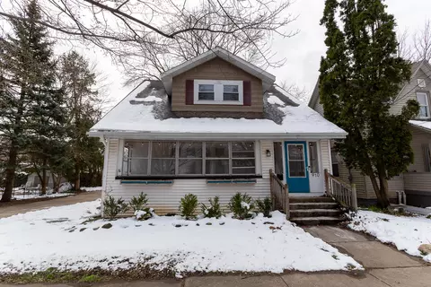 910 Veto St NW, Grand Rapids, MI 49504