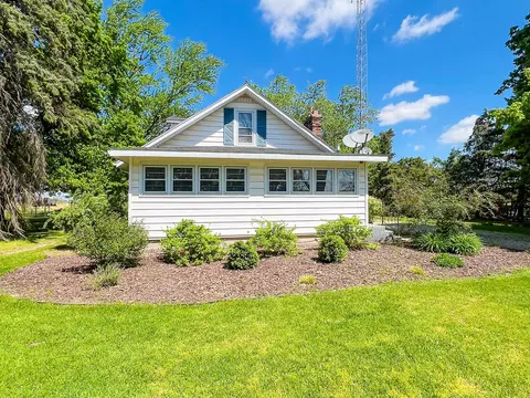 1166 Trayer Rd, Bronson, MI 49028 photo 2