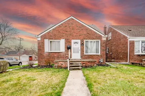 907 Merrill Ave, Lincoln Park, MI 48146