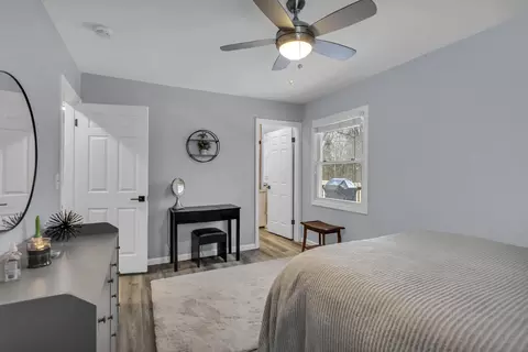 Bedroom - 2890 Noon Rd, Jackson, MI 49201 photo 6 of 10