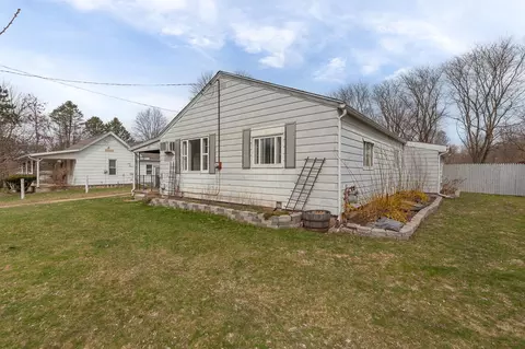 Exterior - 3804 Seymour Rd, Jackson, MI 49201 photo 3 of 12