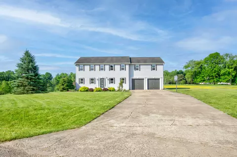 10250 Ella Ln, Pleasant Lake, MI 49272