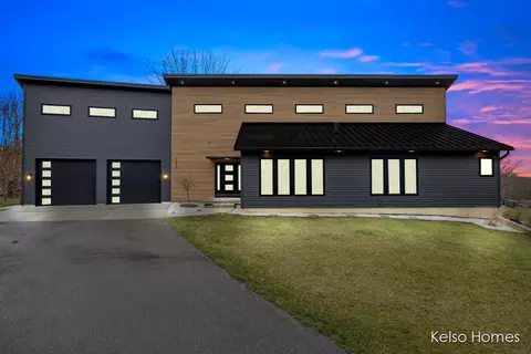 7270 Packer Dr NE, Belmont, MI 49306