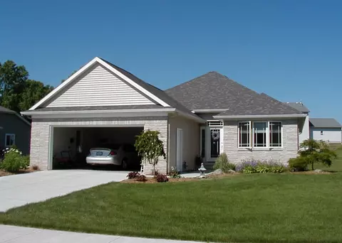 145 Glencarin Dr NE, Rockford, MI 49341