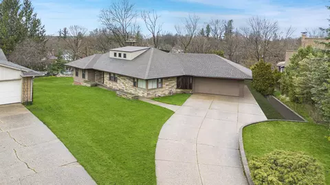 2327 Paris Ave NE, Grand Rapids, MI 49505