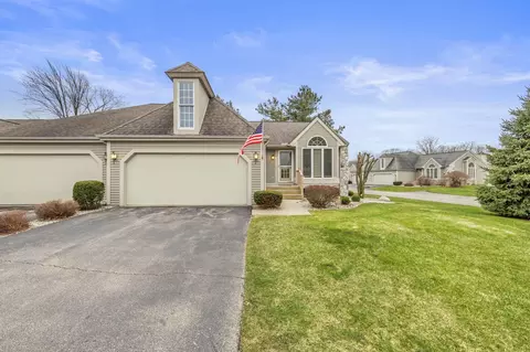 18 Drake Dr E, Saginaw, MI 48603