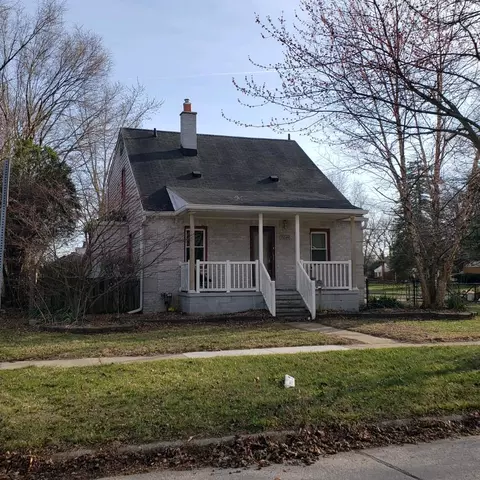 35249 Winslow St, Wayne, MI 48184