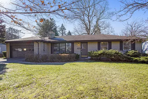 4517 Canterbury Ave, Kalamazoo, MI 49006