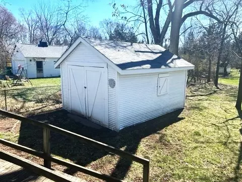 Other - 975 Avenue A, Springfield, MI 49037 photo 10 of 12