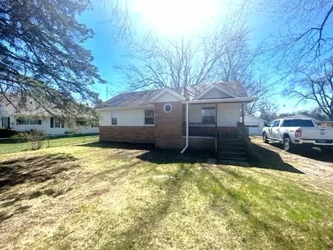 Exterior - 975 Avenue A, Springfield, MI 49037 photo 2 of 8