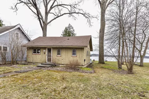 Exterior - 5116 Edgelake Dr, Pinckney, MI 48169 photo 1 of 7
