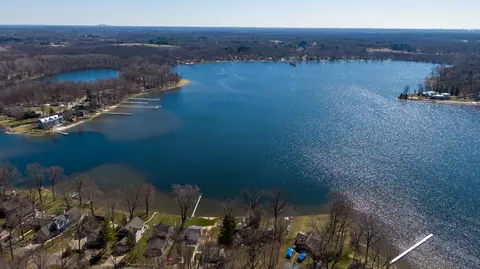 View/Area - 5116 Edgelake Dr, Pinckney, MI 48169 photo 13 of 14