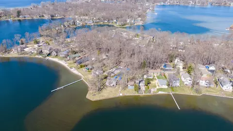 View/Area - 5116 Edgelake Dr, Pinckney, MI 48169 photo 3 of 14
