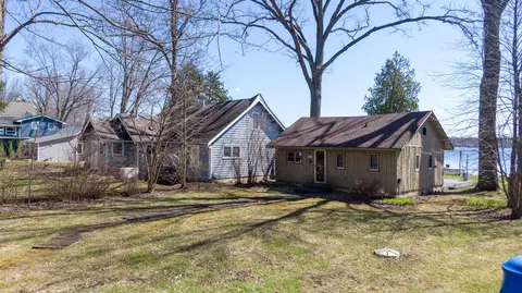 Exterior - 5116 Edgelake Dr, Pinckney, MI 48169 photo 7 of 7