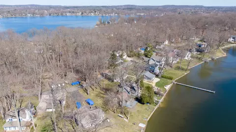 View/Area - 5116 Edgelake Dr, Pinckney, MI 48169 photo 10 of 14