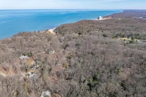 View/Area - 29305 Thunder Mountain Dr, Covert, MI 49043 photo 8 of 13