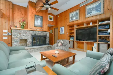 Living - 29305 Thunder Mountain Dr, Covert, MI 49043 photo 1 of 4