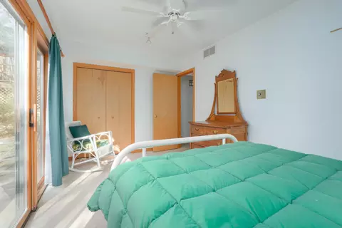 Bedroom - 29305 Thunder Mountain Dr, Covert, MI 49043 photo 4 of 8