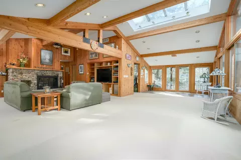 Living - 29305 Thunder Mountain Dr, Covert, MI 49043 photo 2 of 4