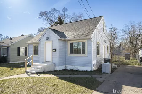 1167 Amity Ave, Muskegon, MI 49442