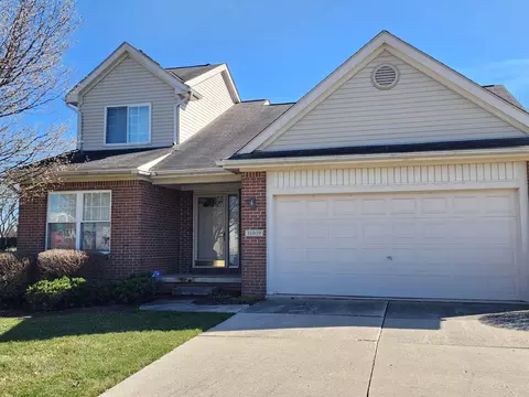 31019 Dawson Ave, Garden City, MI 48135
