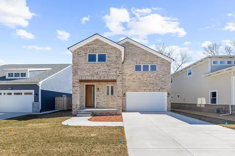 589 S Bywood Ave, Clawson, MI 48017