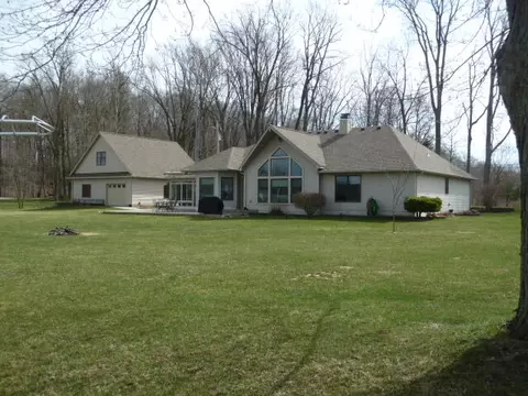 134 Wilmin Rd, Quincy, MI 49082