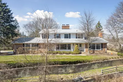 1410 Highmoor Way, Bloomfield Township, MI 48302