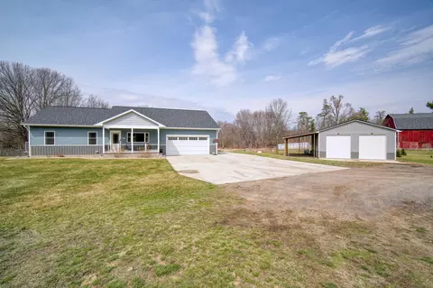 8774 Moeckel Rd, Grass Lake, MI 49240