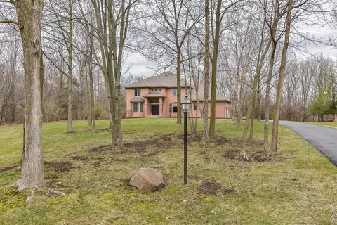 3350 Woodhill Cir, Superior Township, MI 48198