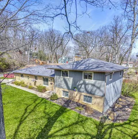 Exterior - 970 Briarcliff Rd, Jackson, MI 49203 photo 16 of 17