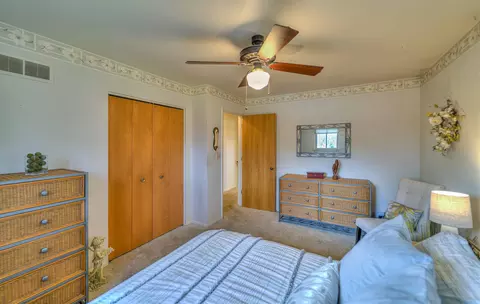 Bedroom - 970 Briarcliff Rd, Jackson, MI 49203 photo 2 of 7