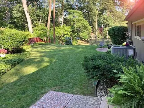 Exterior - 970 Briarcliff Rd, Jackson, MI 49203 photo 10 of 17
