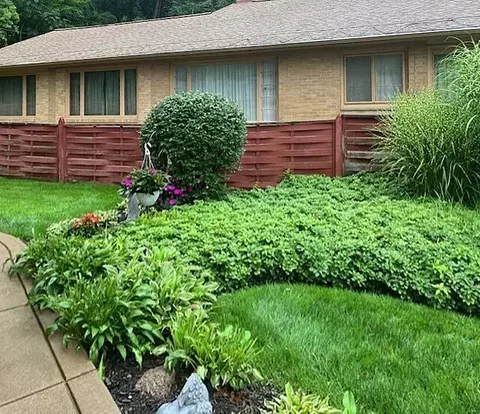 Exterior - 970 Briarcliff Rd, Jackson, MI 49203 photo 9 of 17