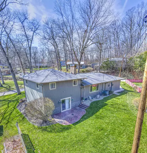 Exterior - 970 Briarcliff Rd, Jackson, MI 49203 photo 5 of 17