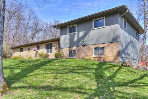 970 Briarcliff Rd, Jackson, MI 49203
