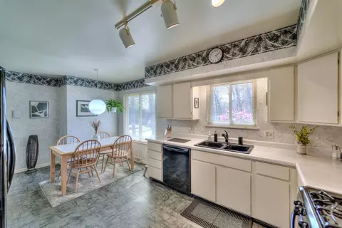 Kitchen - 970 Briarcliff Rd, Jackson, MI 49203 photo 1 of 2