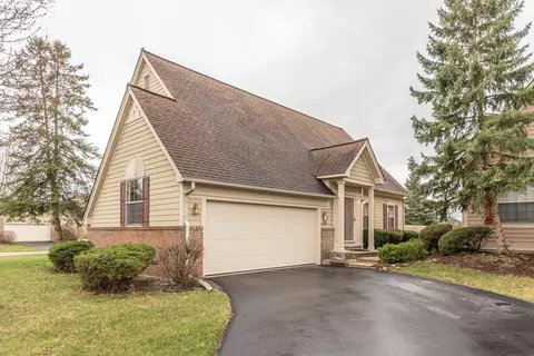 4250 Boulder Pond Dr, Ann Arbor, MI 48108