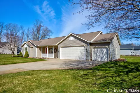 4853 Green Ridge Trl, Hamilton, MI 49419