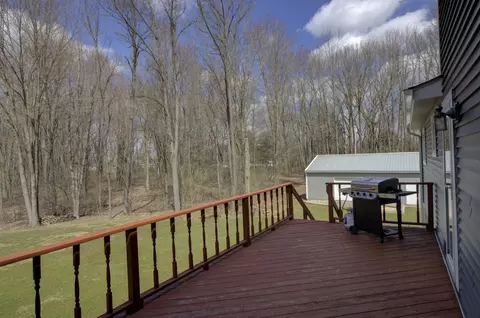 Exterior - 3900 Henry St, Jackson, MI 49203 photo 13 of 21