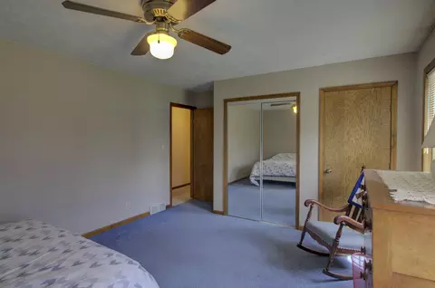 Bedroom - 3900 Henry St, Jackson, MI 49203 photo 16 of 21