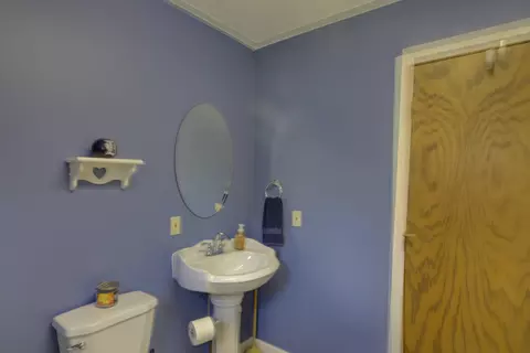 Bath - 3900 Henry St, Jackson, MI 49203 photo 1 of 8